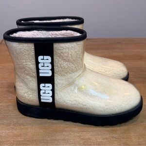 UGG‎ Classic Clear Mini Boot Faux Shearling Natural/Blk Sz 8 *FLAW*